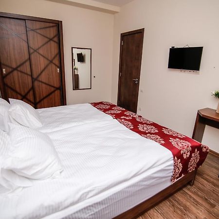 Hills Hotel Tbilisi Bagian luar foto