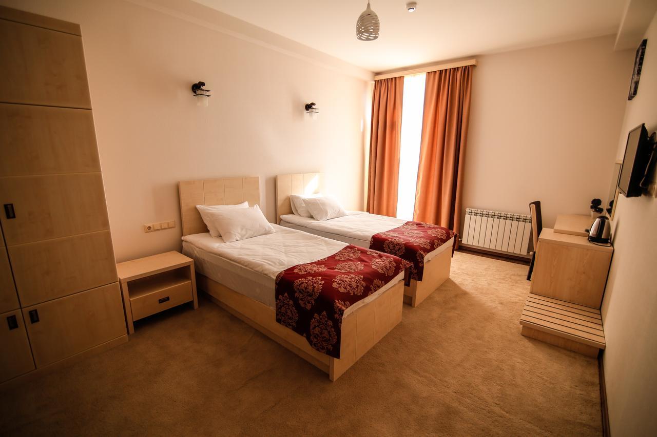 Hills Hotel Tbilisi Bagian luar foto